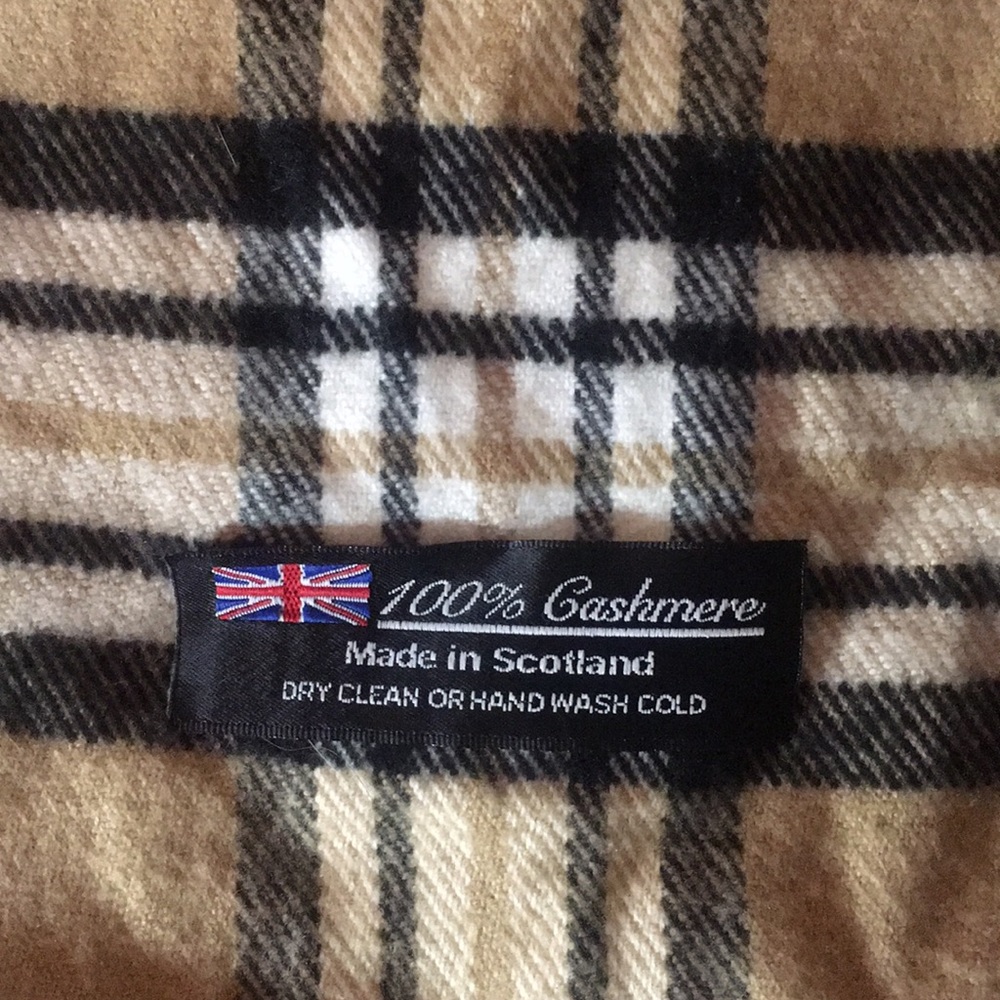 Scarves - Picture 4 of 4